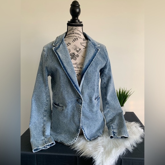 Veveret Denim Blazer SZ:USM NWT’S - Picture 3 of 9